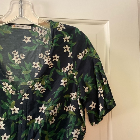 Marine Layer Bek Cinch Top Black Blue Floral Size XS - Picture 4 of 8